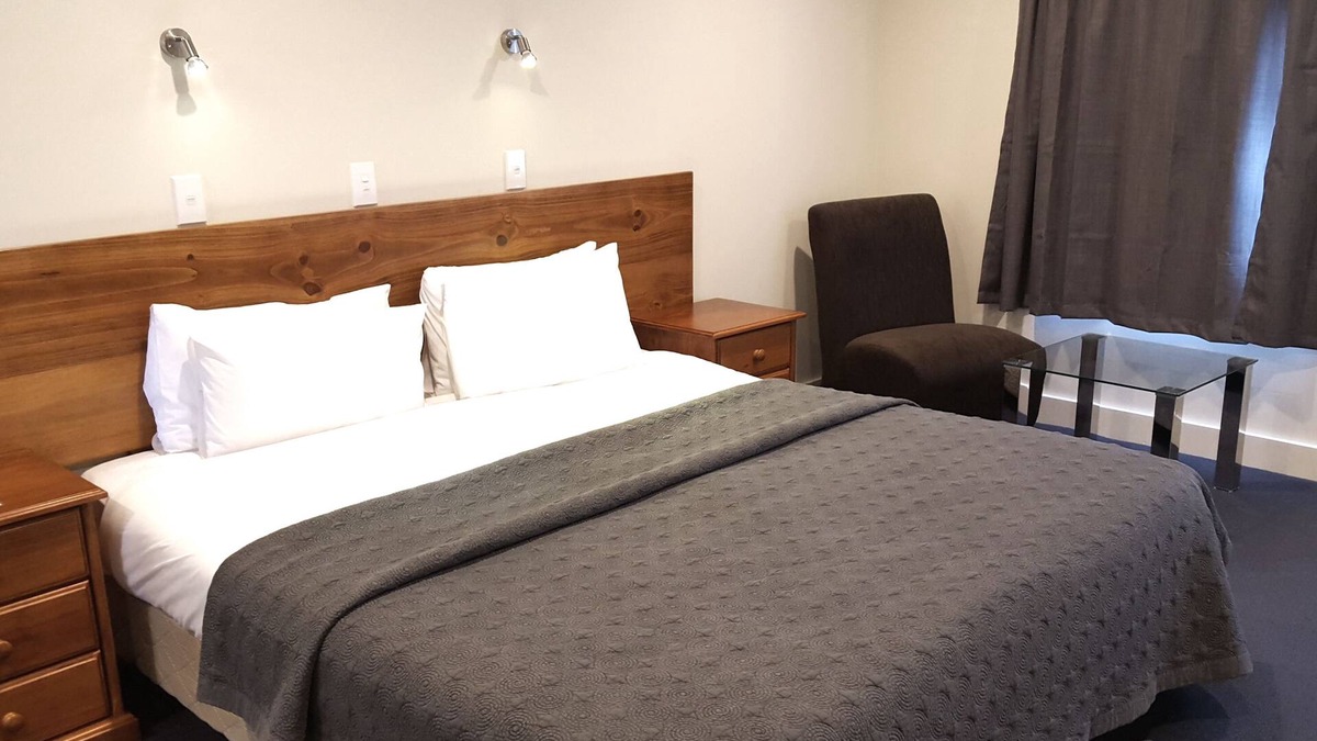 Hamilton North Hotel | Auto Lodge Motel