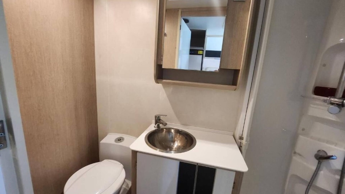 Montcada I Reixac House | Autocaravana Para 6 Plazas