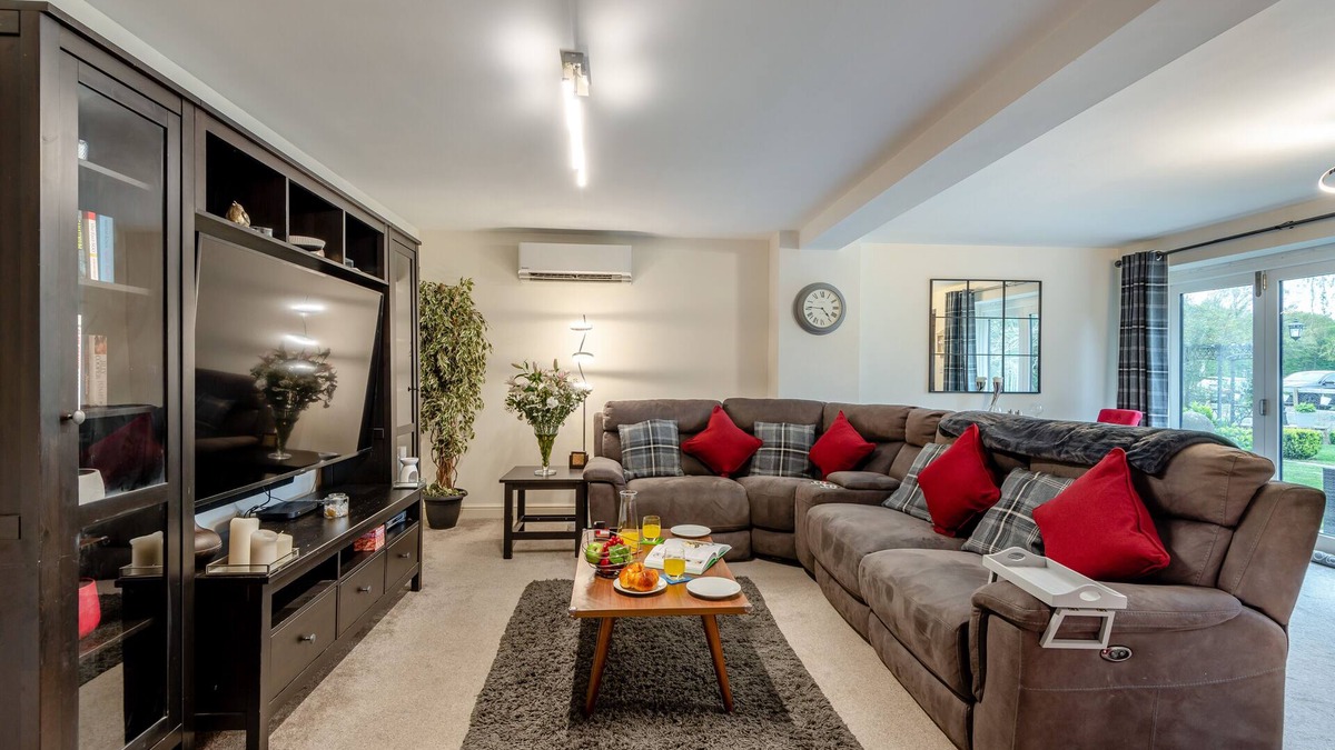 Ashford House | Autumn Barn Annexe - One Bedroom House, Sleeps 2