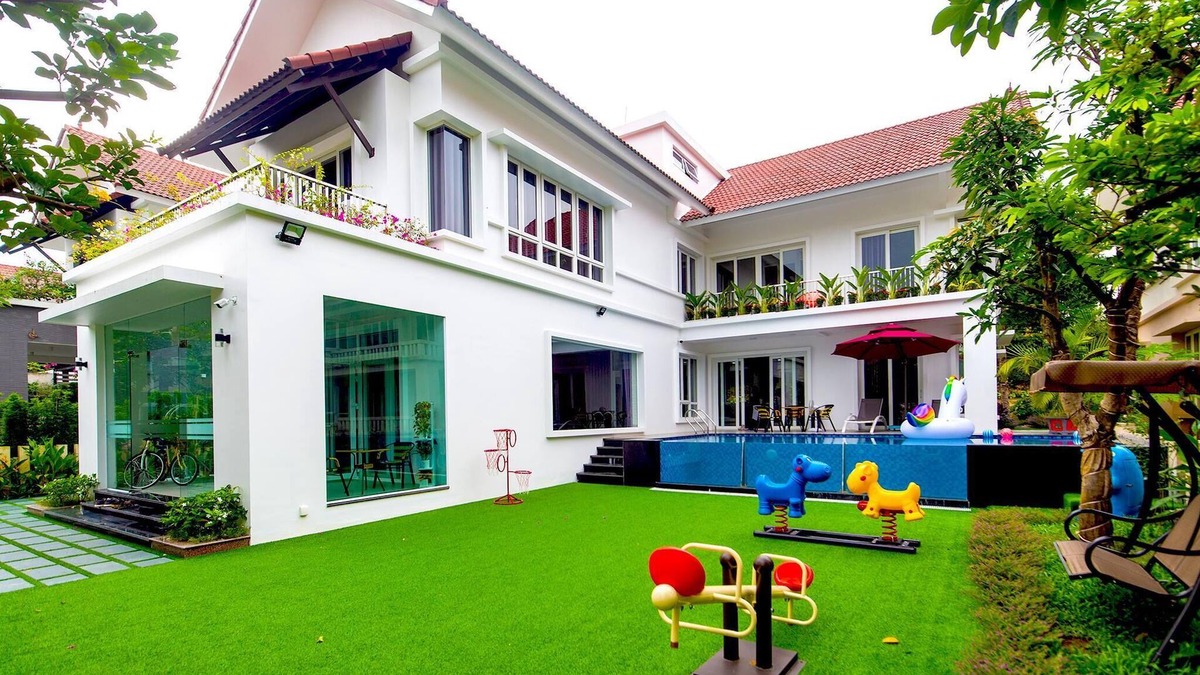Thach That Villa | Autumn Flower villas