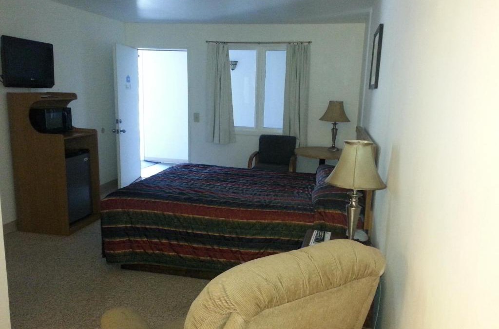 Roundup Hotel | Autumn's Inn