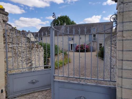 Carcagny Apartment | Aux belles pierres