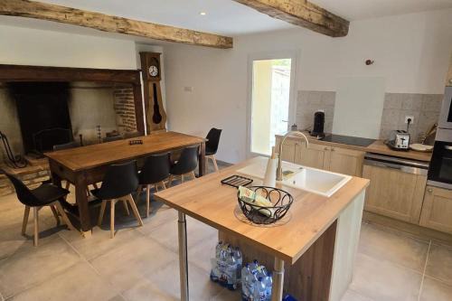 Castelnau-de-Levis House | Aux deux Marronniers Cathares