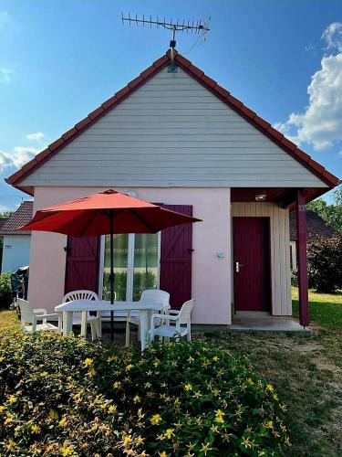 Giffaumont-Champaubert House | Aux lits du lac vue plage