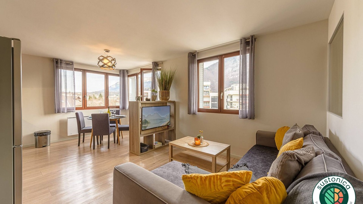 Annecy Apartment | Aux Portes de l'Imperial, 4th floor, 4pax