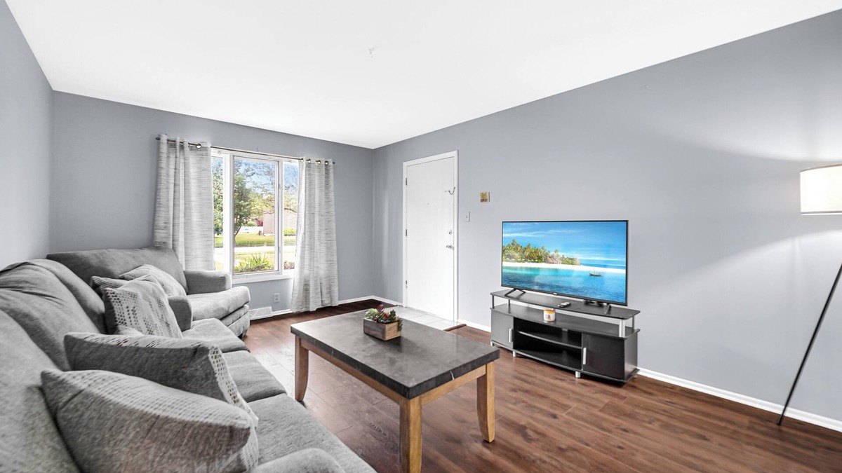 Munster Apartment | AVAIL 10/11- 2BR CONDO by Shops Hospitals & Chicago
