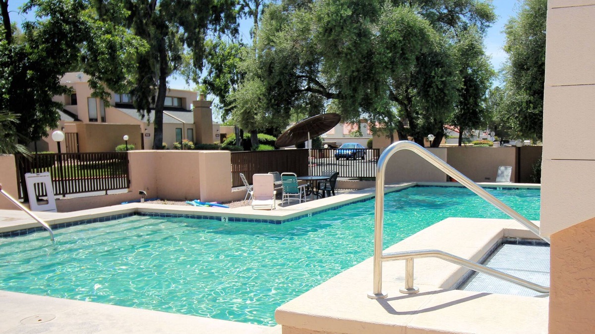 Tucson Condo | Available Now! Just On The Market! Newly Renovated!
