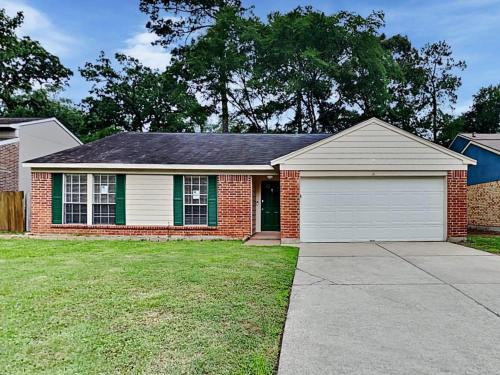 Grogan's Mill House | AVAILABLE NOW Lovely 3 bedroom, 2 bathroom home in a good location