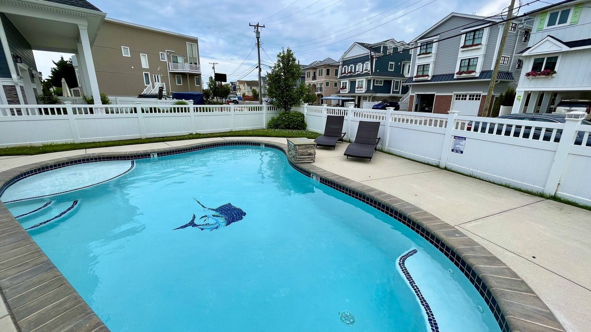 Avalon Condo | Avalon Bayside Condo With Pool - 4 Beds/2 Baths