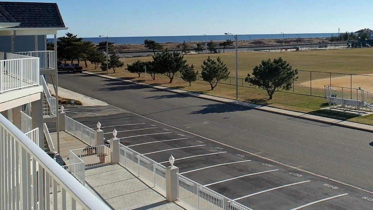 Avalon Condo | Avalon Beach Block Condo