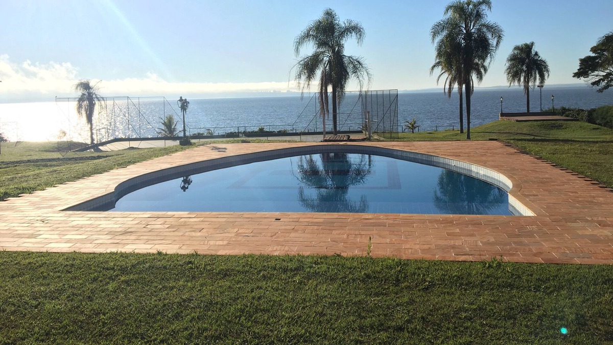 Itai House | AVARÉ / ITAI - SP DAMAGE FOR 30 PEOPLE OR MORE