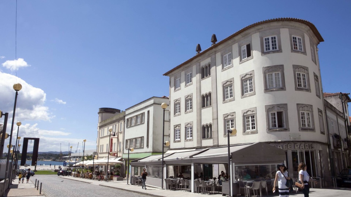Viana do Castelo Apartment | AVENIDA CENTRAL VIANA - Apartment