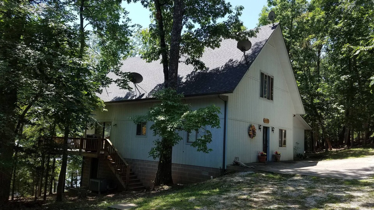 Garfield House | Avery Acres-Lakefront/Lakeview with lots of Wildlife - Easy Walk to Water