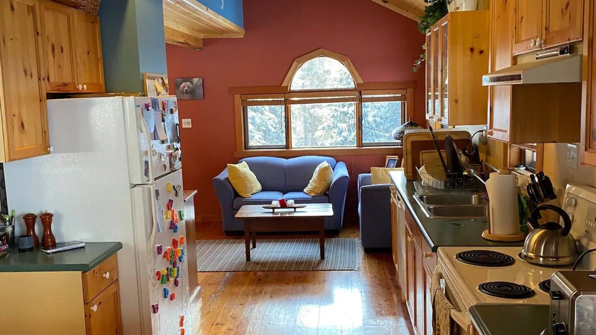 Blaeberry Cabin | Avery Creek Chalet on Blaeberry Valley