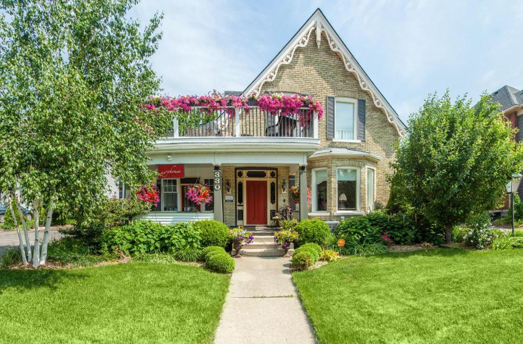 Stratford Bed & Breakfast | Avery House B&B