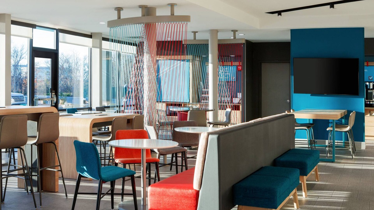 Harrisburg Hotel | avid Hotel Harrisburg NE Hershey Area by IHG