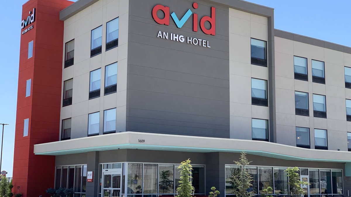 Yukon Hotel | avid hotel Yukon by IHG