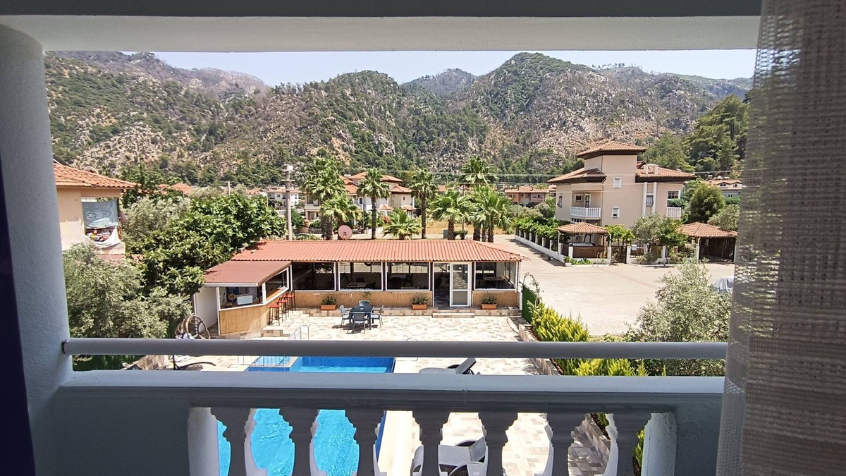 Icmeler Apartment | Avlu 2 Apart