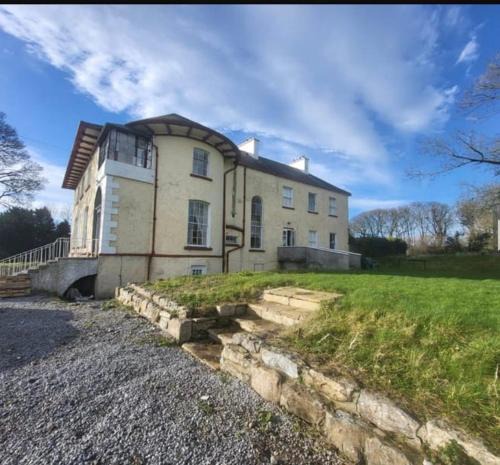 Mountrath House | Avondale House