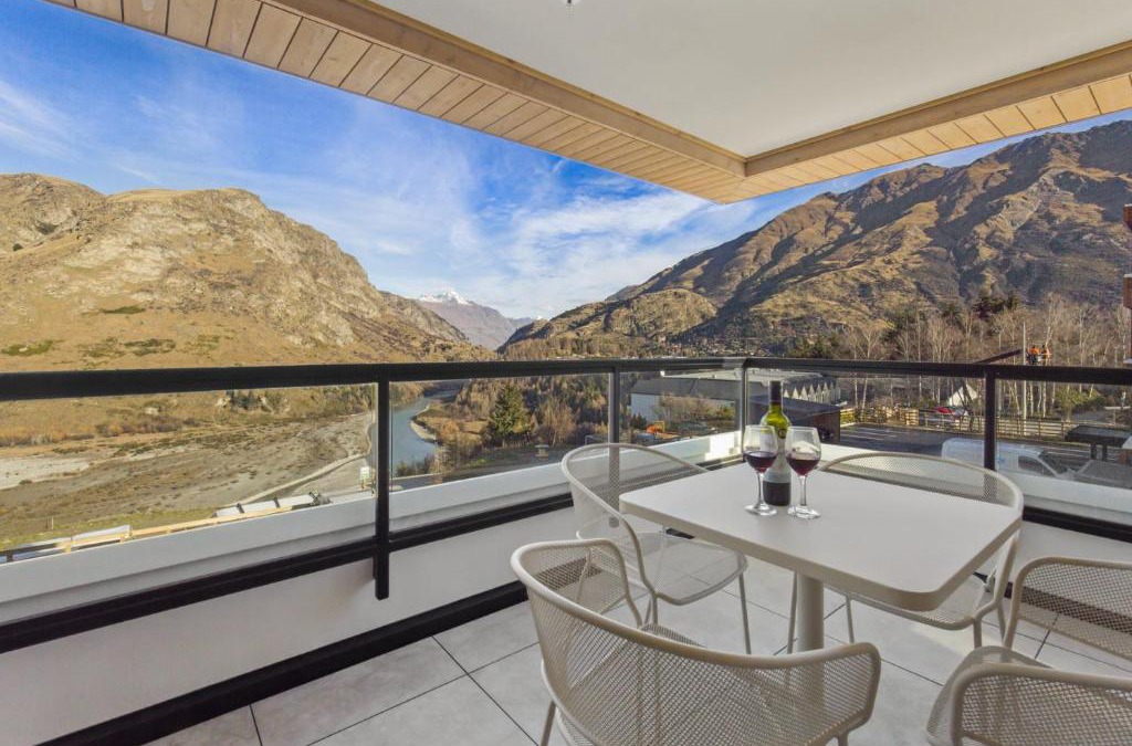 Arthur's Point Apartment | Awa Apartment @ the base of Coronet Peak