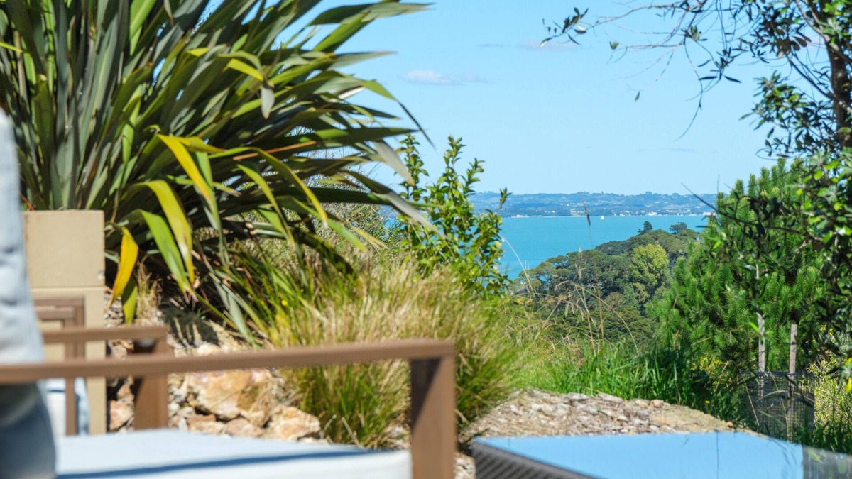 Palm Beach Cabin | Awaawa Yurts - Combined - 3 Yurt Package - Awaawa Yurts offer a luxury glamping experience on Waiheke Island. Stunning views, luxury queen sized bed, private bathroom with tea and coffee making facilities.