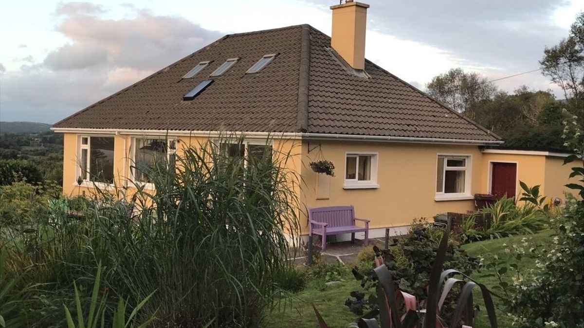 Durrus House | Award winning Property on a Hill overlooking the sea in West Cork.