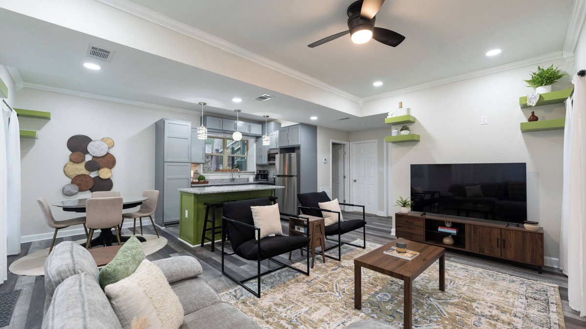 Ferndale Apartment | Away in the Woods~ Pinnacle, Wi-Fi