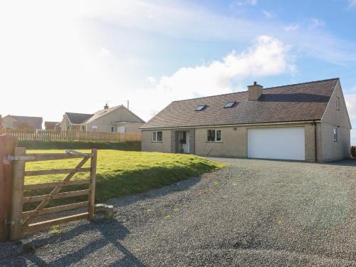 Rhoshirwaun House | Awel Y Grug