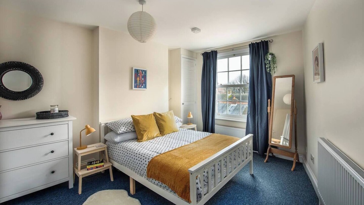 Portsmouth Apartment | Awesome 1 bed in Central Southsea