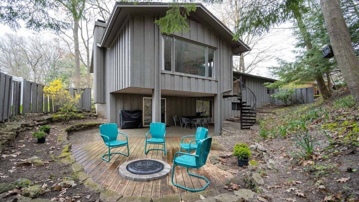 Beachwood-Bluffton House | Awesome 4-bedroom near Lake Michigan beaches!