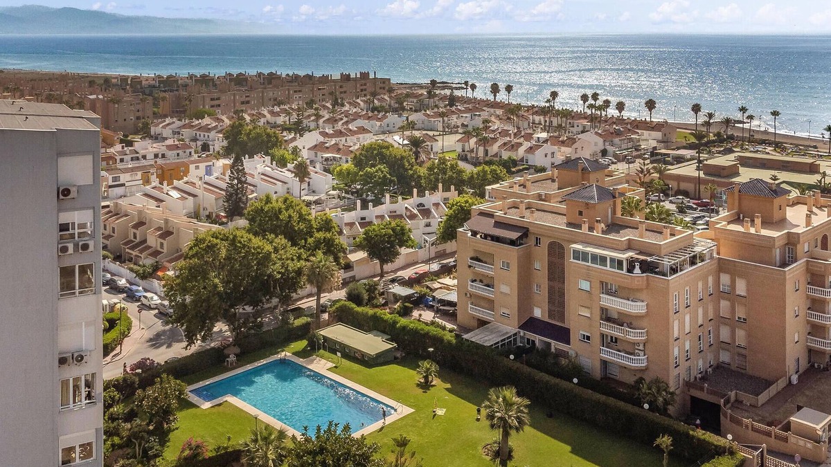 Guadalmar Apartment | Awesome apartment in Málaga
