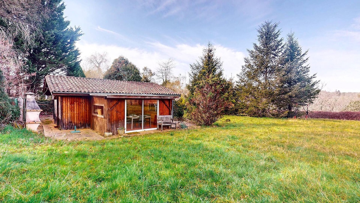 Sainte-Alvere House | Awesome home in Val de Louyre et Caude