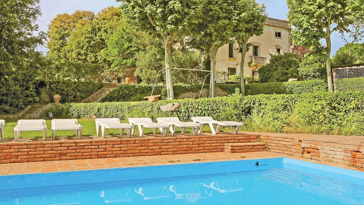 Vilanova del Valles House | Awesome home in Vilanova del Vallès