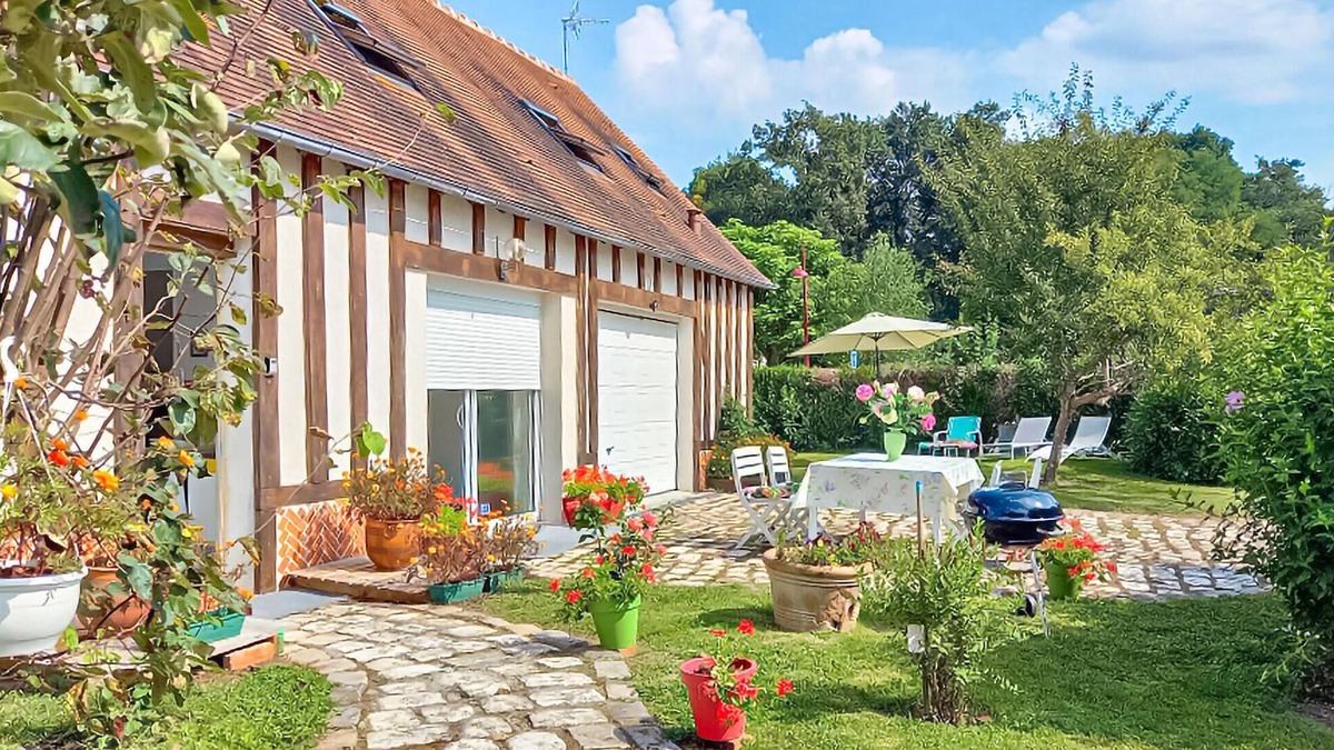 Selles-Saint-Denis House | Awesome home in Selles-Saint-Denis