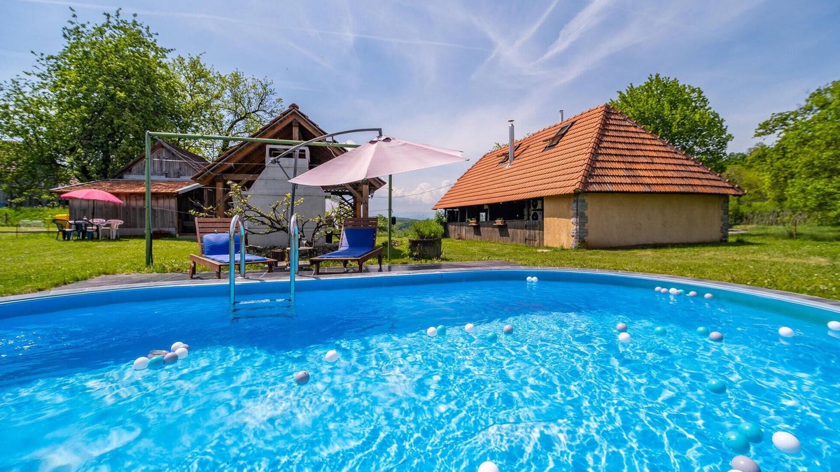 Barilovic House | Awesome home in Gornji Velemeric