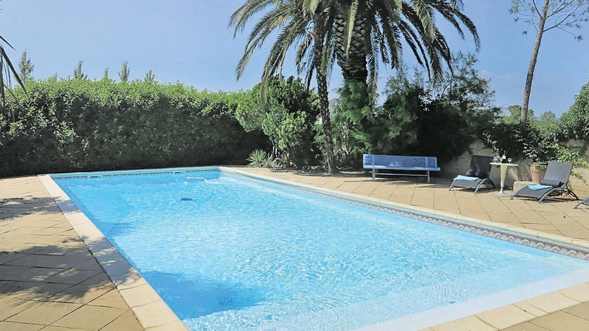 Albaron House | Awesome home in Arles