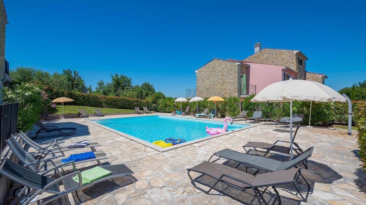 Baredine House | Awesome home in Baredine with WiFi