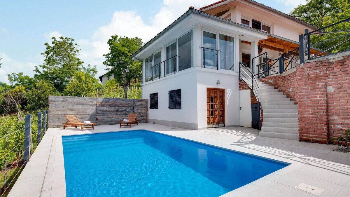 Breznik Plesivicki House | Awesome home in Donja Reka with WiFi