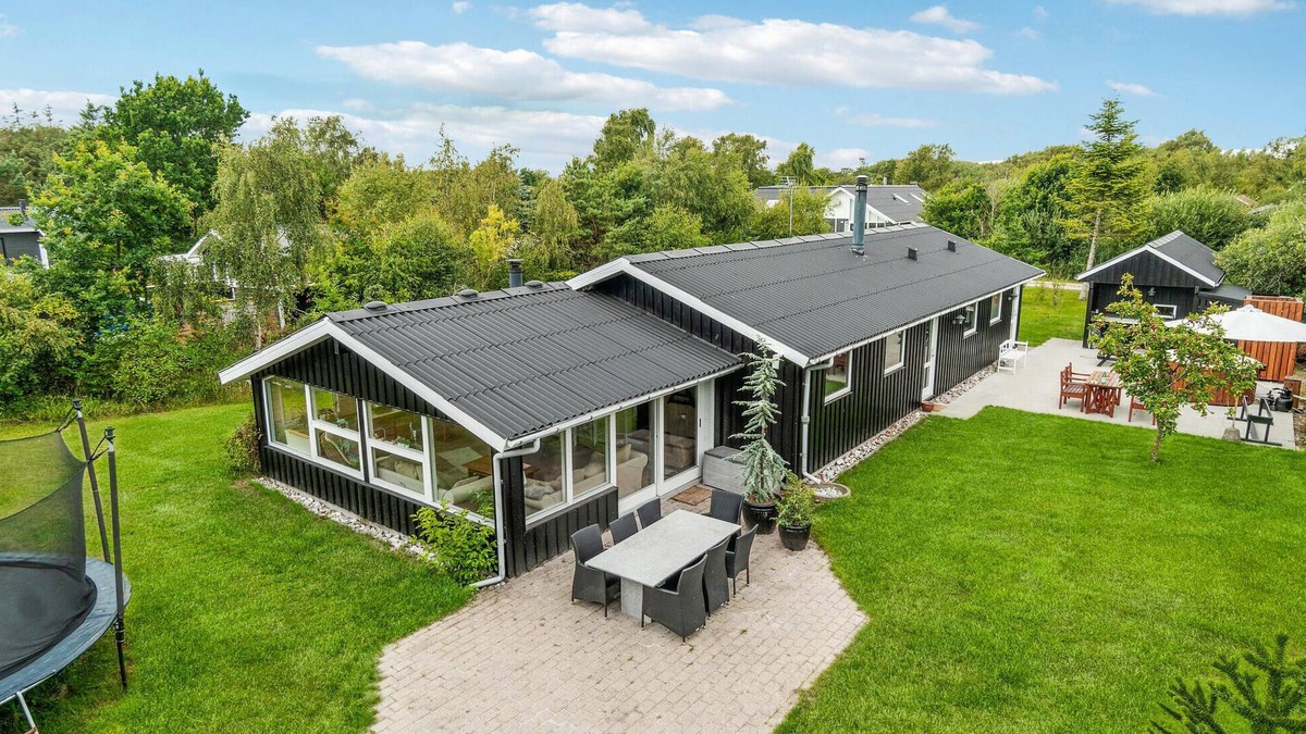 Øer Strand House | Awesome home in Ebeltoft with sauna