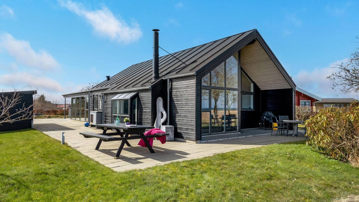 Nordstrand House | Awesome home in Frederikshavn