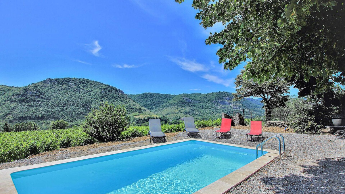 Flaviac House | Awesome home in Flaviac with WiFi