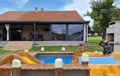 Sveti Ivan Zabno House | Awesome Home In Sveti Ivan Zabno