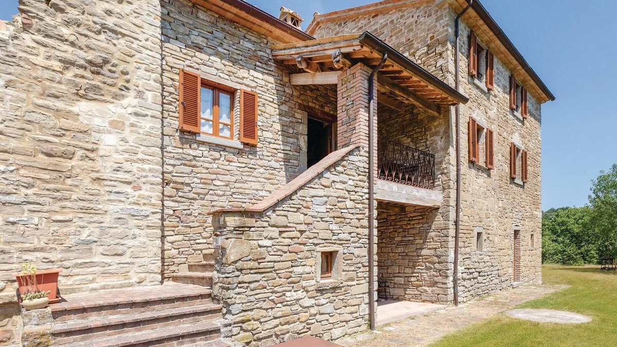 Pietralunga House | Awesome home in Pietralunga PG