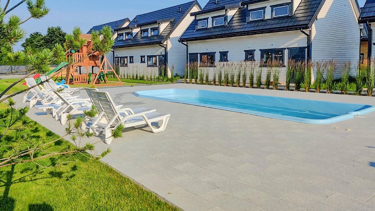 Jantar House | Awesome home in Jantar with sauna