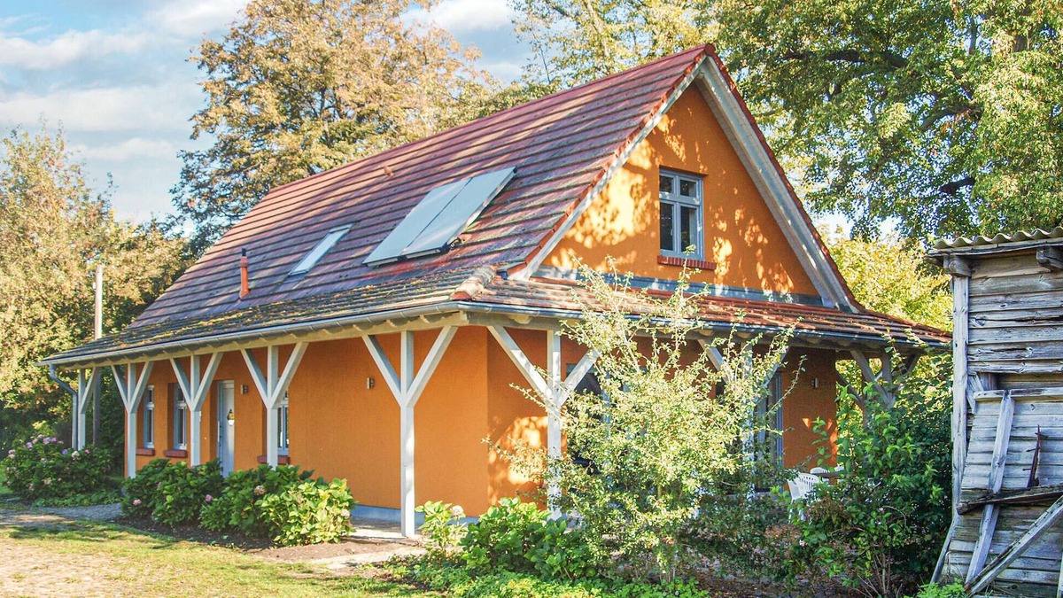 Konigshorst House | Awesome home in Karwesee with sauna