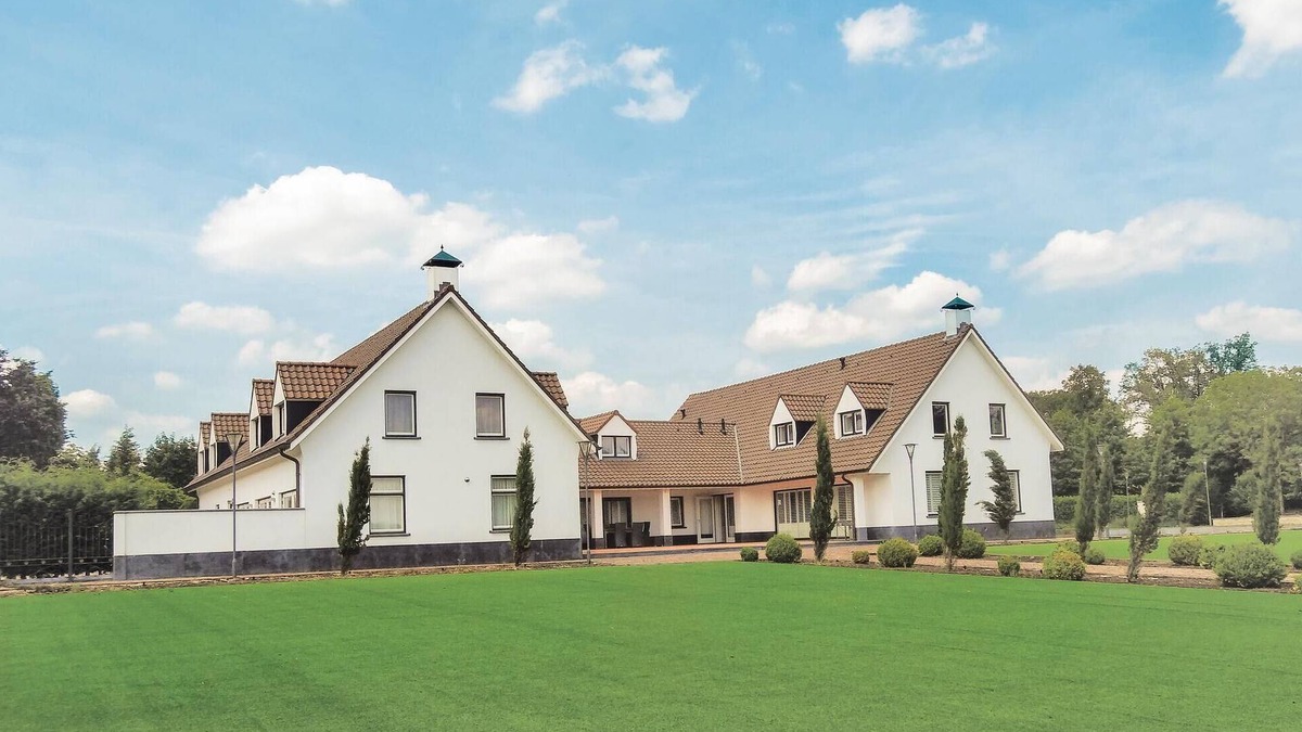 Kessel House | Awesome home in Kessel with kitchen