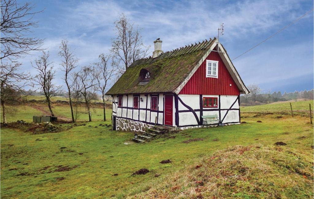 Andrarum House | Awesome home in Lvestad with 2 Bedrooms and WiFi