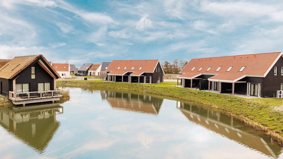 Nieuwvliet House | Awesome home in Nieuwvliet-Bad with 2 Bedrooms, WiFi and Private swimming pool