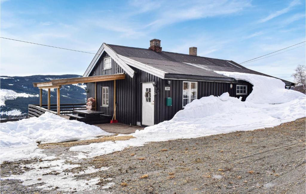Nordre Land House | Awesome Home In Nord-Torpa With Kitchen