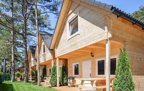 Pobierowo House | Awesome Home In Pobierowo With Wifi